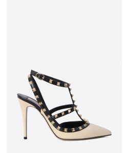 Rockstud pumps