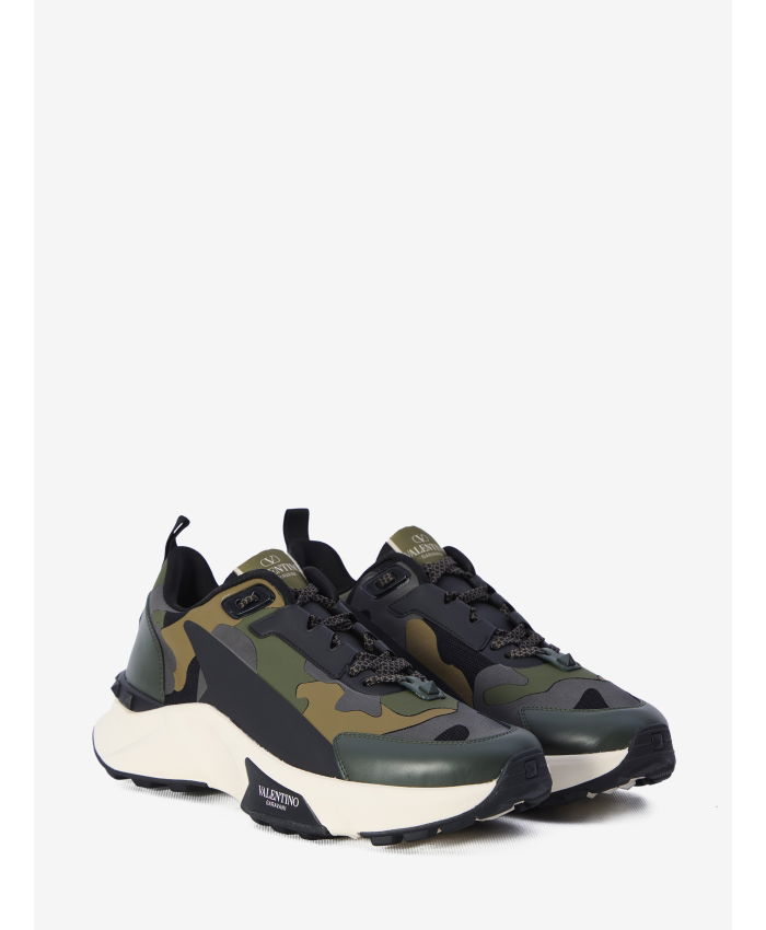 VALENTINO GARAVANI - Low Top True Act Camouflage sneakers