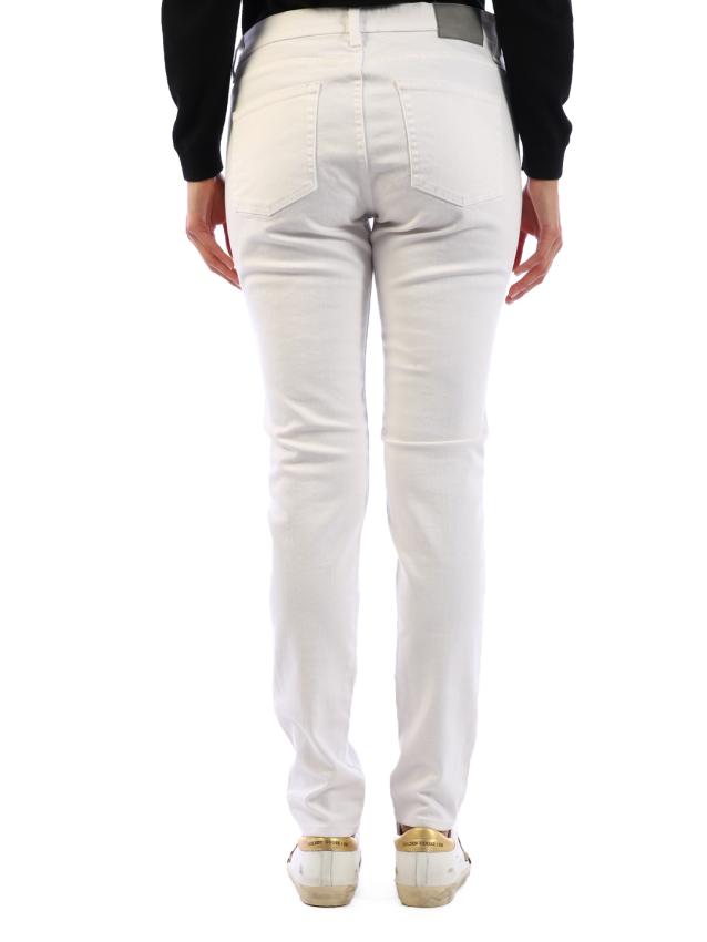 6397 - White Jeans