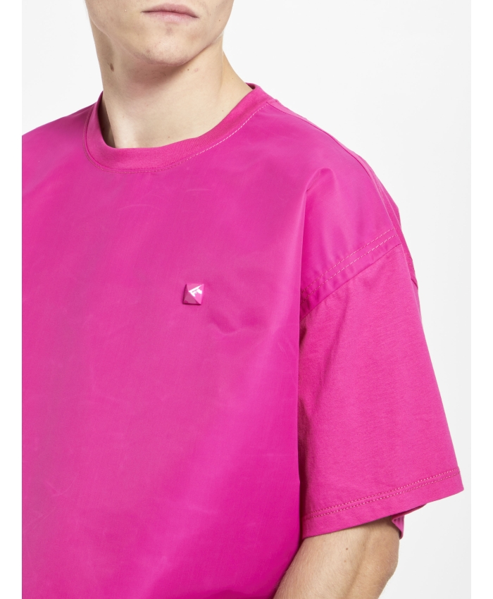 VALENTINO GARAVANI - T-shirt Valentino rosa con dettaglio borchia