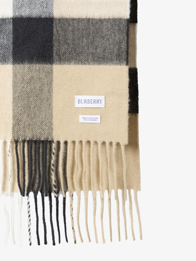 BURBERRY - Mega Check scarf