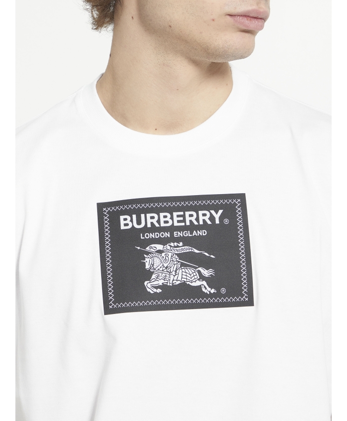 BURBERRY - T-shirt con etichetta Prorsum